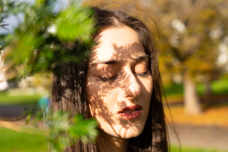 Your Voice Is a Vagus Nerve Remote: The 60-Second Hum That Calms Your Whole Body